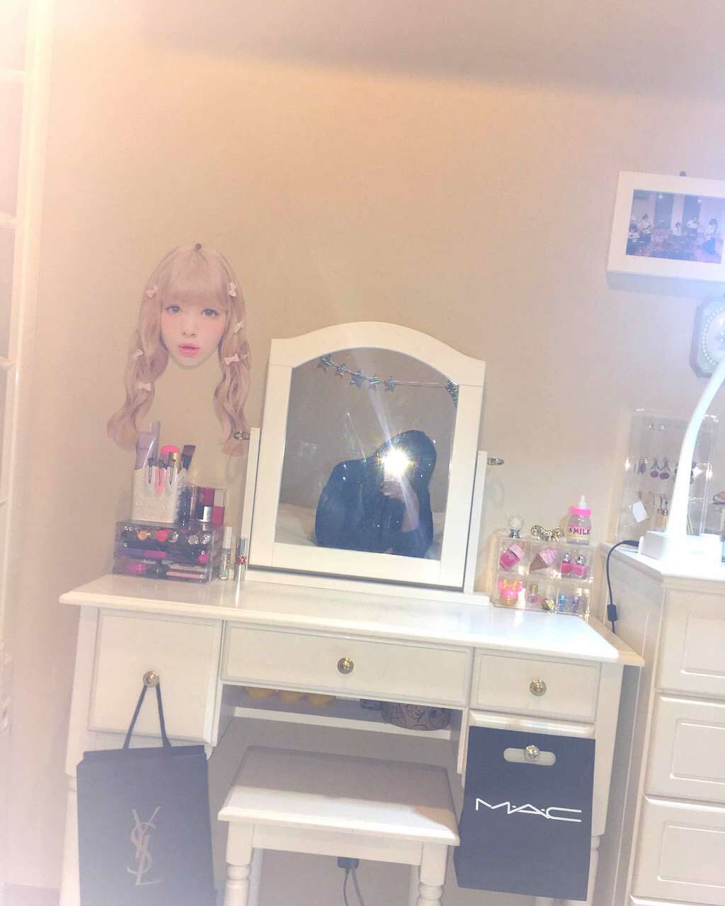 ぱるふぇ on LIPS 「色々かえてみました。メガネ&髪ボサボサ申し訳ないです笑収納して..」(1枚目)