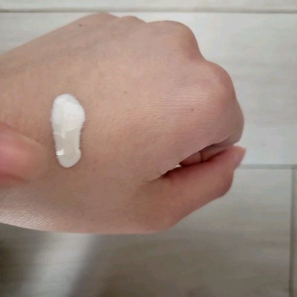 UVプロテクションベースＮ/ナチュラグラッセ/日焼け止めローションの動画クチコミ3つ目