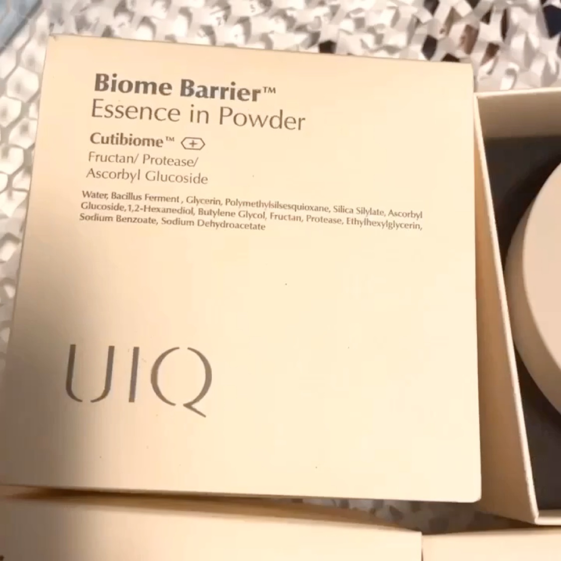 バイオムバリアエッセンスインパウダー/UIQ/ルースパウダーの動画クチコミ5つ目