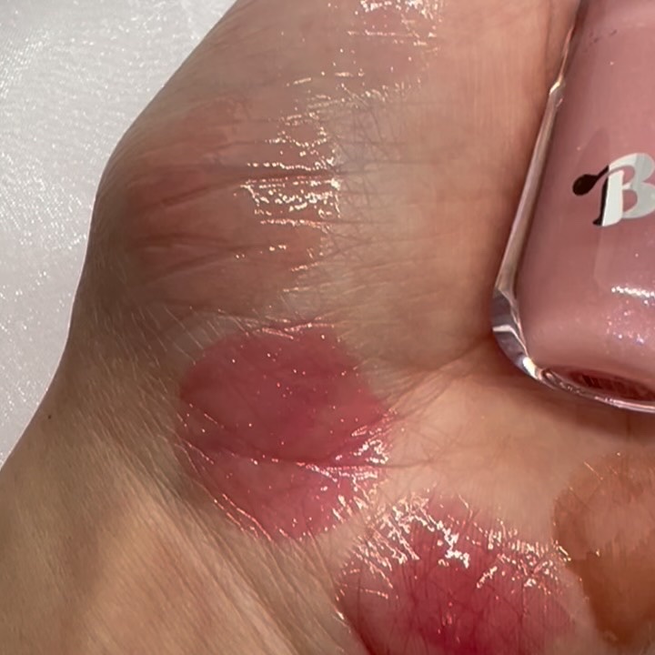 ロングラスティング バブルリングガムグロス/LUNA/リップグロスの動画クチコミ4つ目