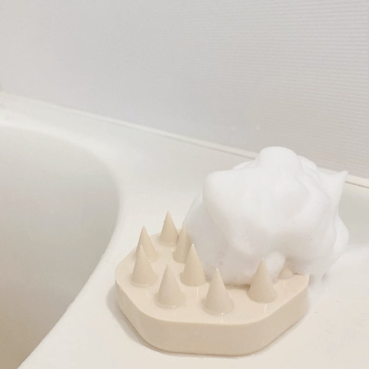 ヘッドスパブラシ/MIVIOS/ヘアケアグッズを使ったクチコミ（1枚目）