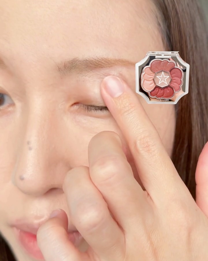 ジルスチュアート　ドレスドブルーム アイズ/JILL STUART/アイシャドウパレットの動画クチコミ5つ目