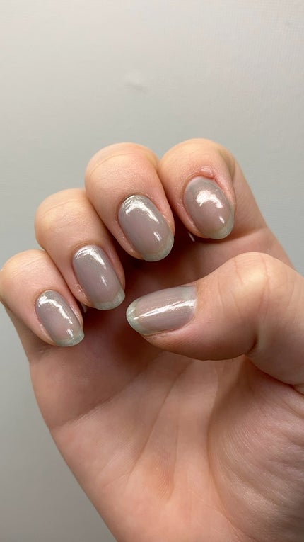 カラフルネイルズ/キャンメイク/マニキュアの人気ショート動画