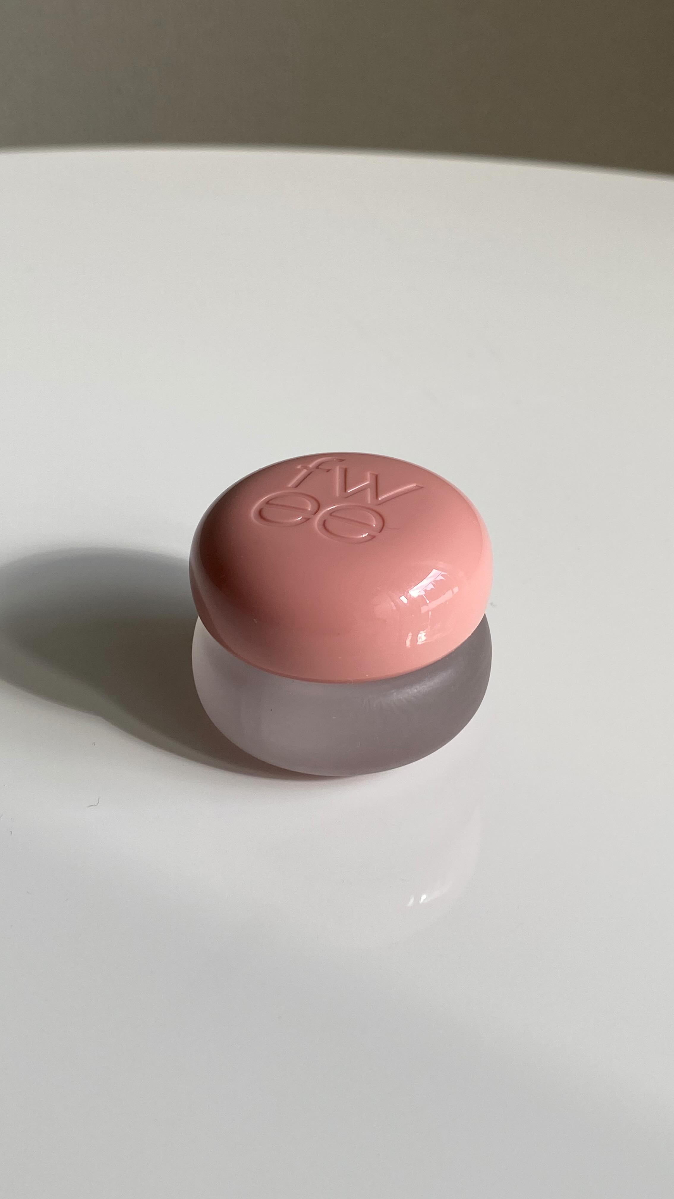 リップアンドチーク ブラーリープリンポット/fwee/口紅の動画クチコミ1つ目