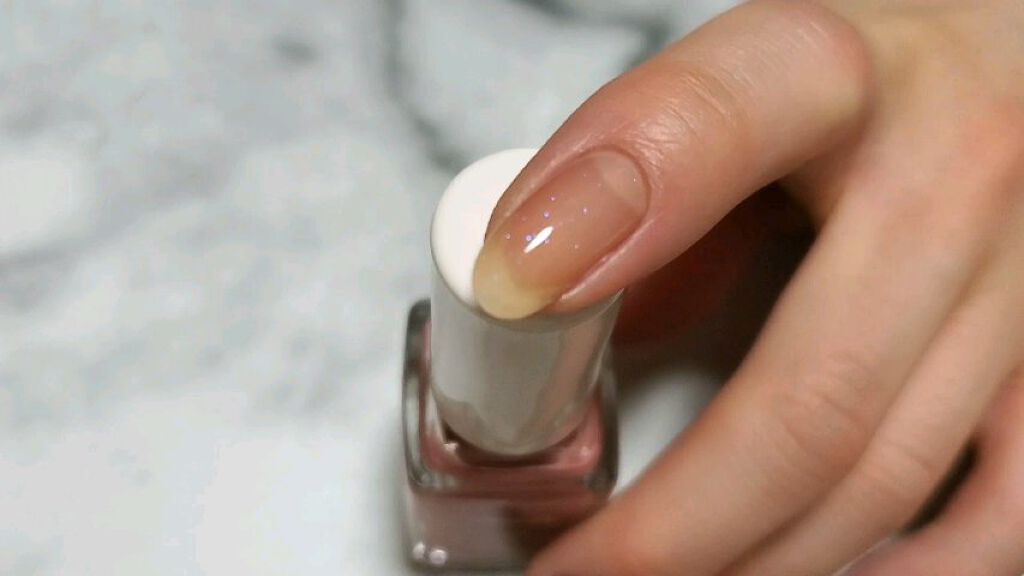 ネイルファンデーション/パラドゥ/マニキュアを使ったクチコミ（3枚目）