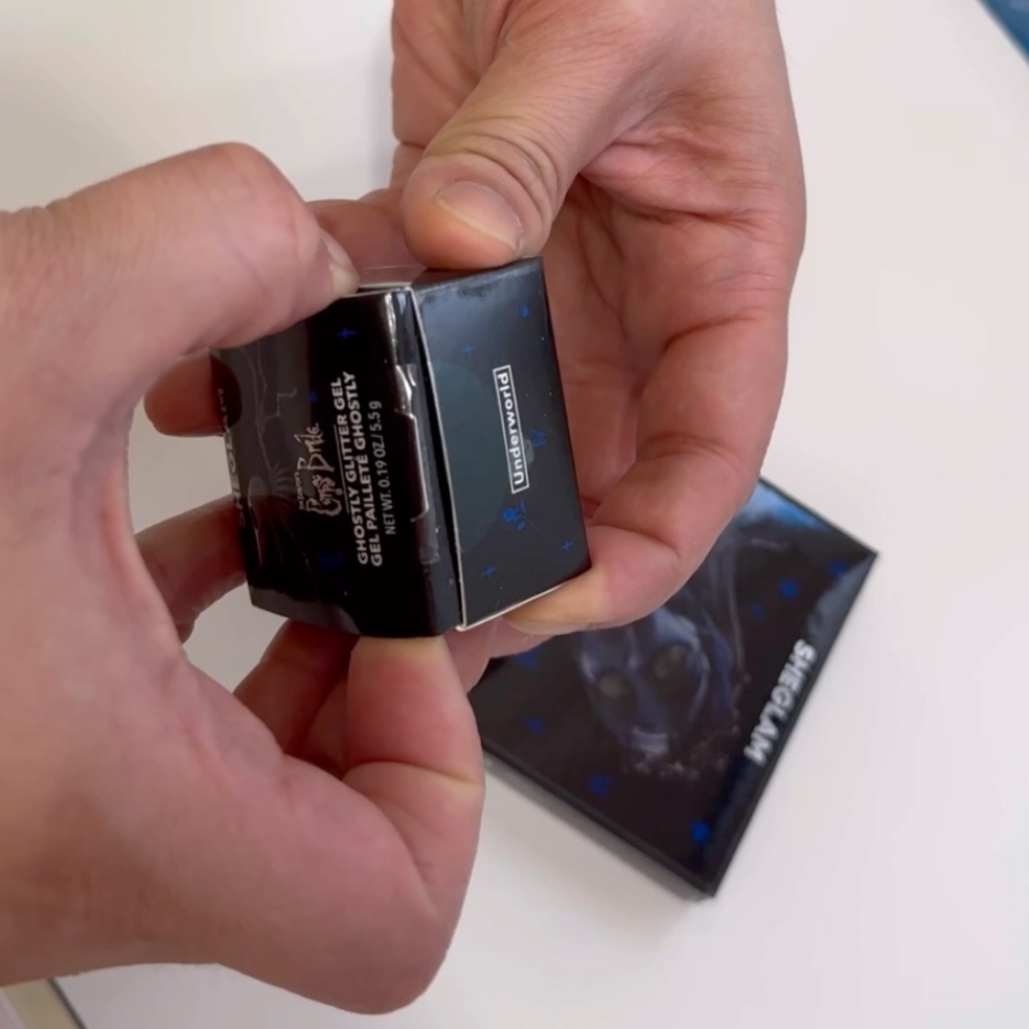 Corpse Bride ゴーストリーグリッタージェル/SHEGLAM/グリッターを使ったクチコミ（3枚目）