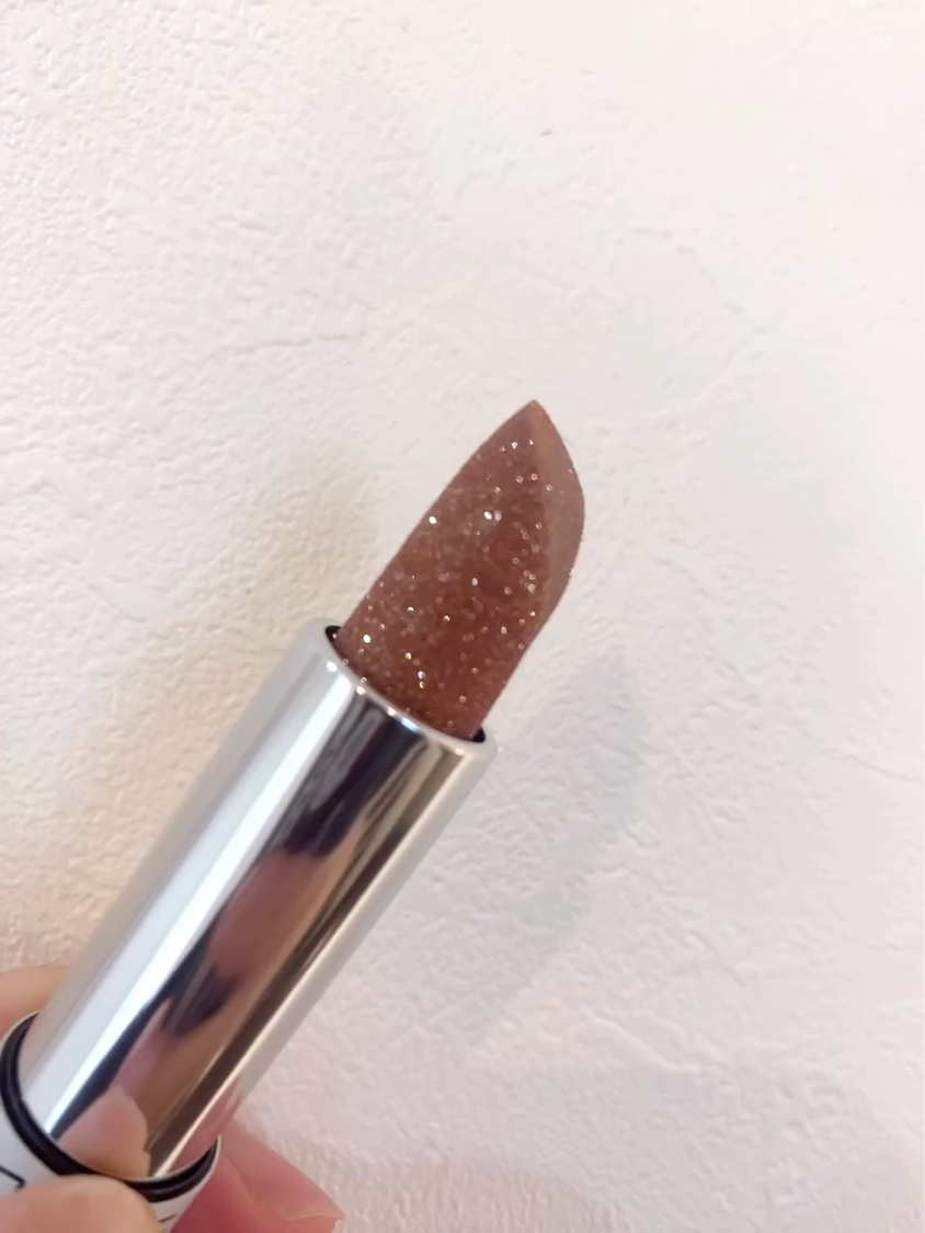 フィジー フィールズ リップ バーム/M・A・C/口紅を使ったクチコミ（2枚目）