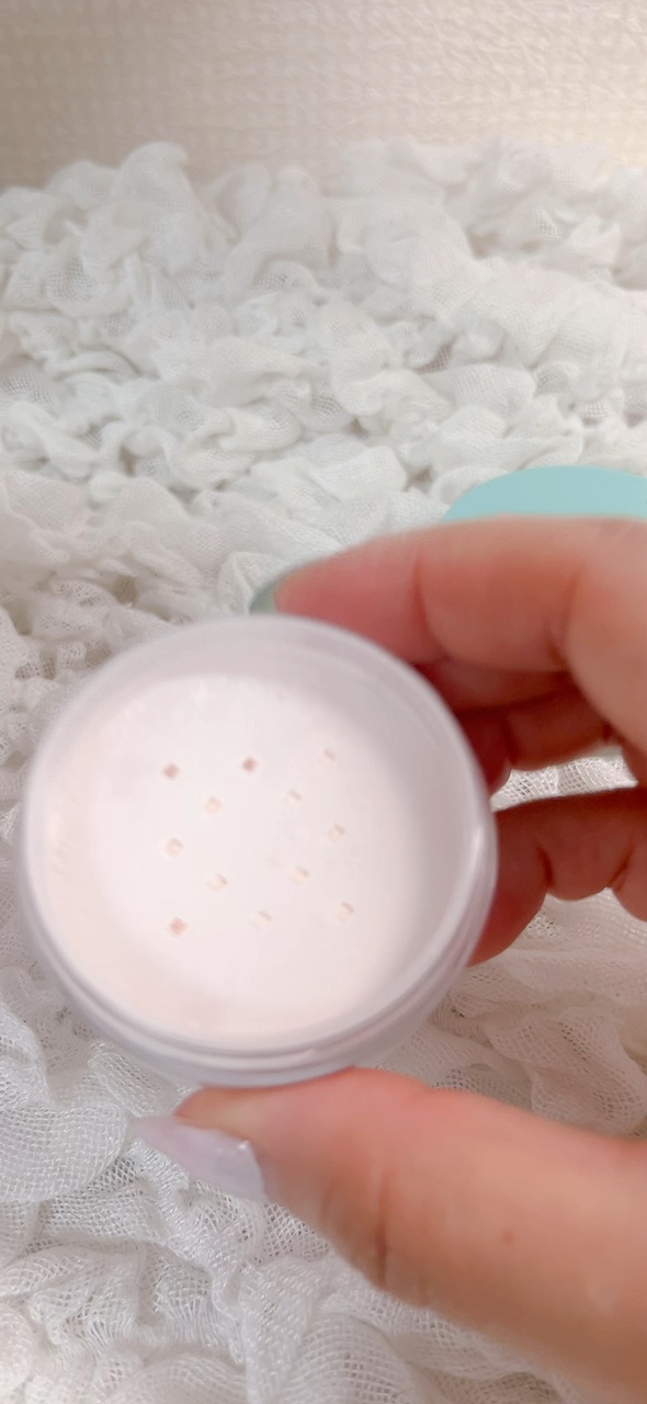 モイスチャーピンクブラーパウダー/Vertty/ルースパウダーの動画クチコミ5つ目