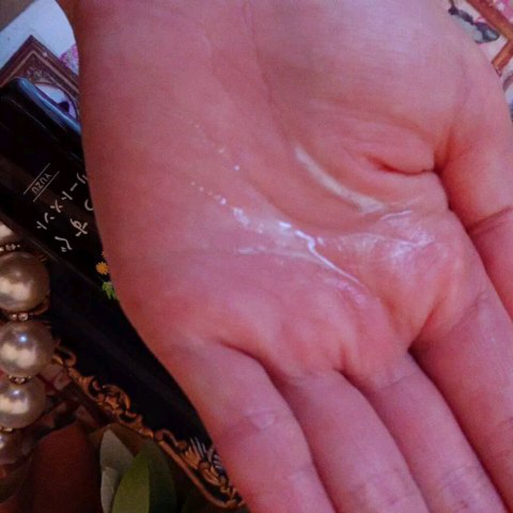 まっすぐトリートメント/ビーリザーブ/ヘアオイルの動画クチコミ3つ目