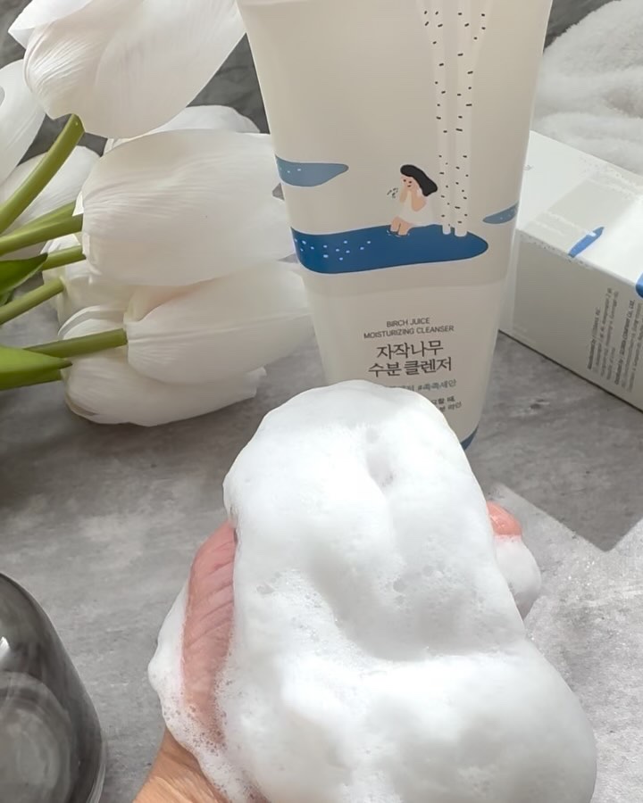 白樺クレンザー/ROUND LAB/洗顔フォームの動画クチコミ1つ目