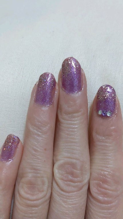 カラフルネイルズ/キャンメイク/マニキュアの人気ショート動画