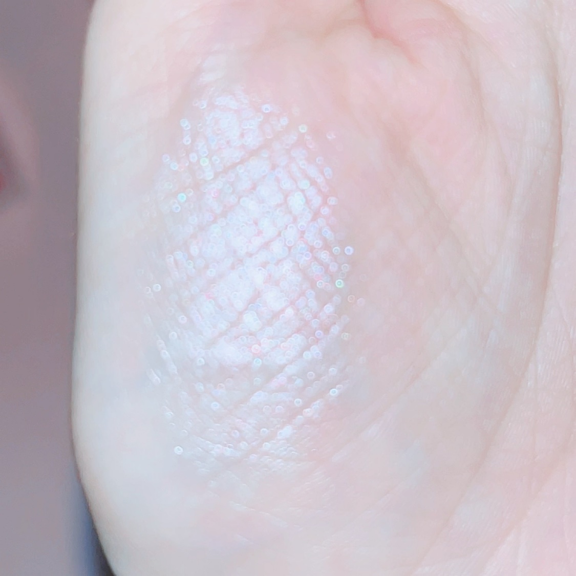 ミルクブリンハートライター/Colorgram/パウダーハイライトの動画クチコミ1つ目