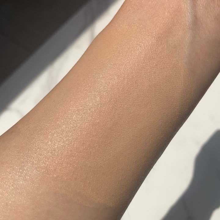 トワニー レイヤリングスキンリクイド/TWANY/リキッドファンデーションの動画クチコミ2つ目