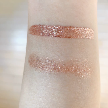 リキッド アロイ アイ シャドウ/REVLON/リキッドアイシャドウを使ったクチコミ（3枚目）