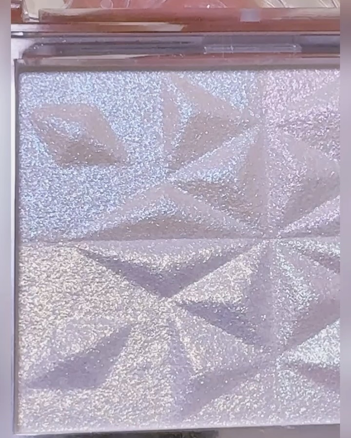 パールグロウハイライト　SP3/CEZANNE/ハイライトを使ったクチコミ（2枚目）