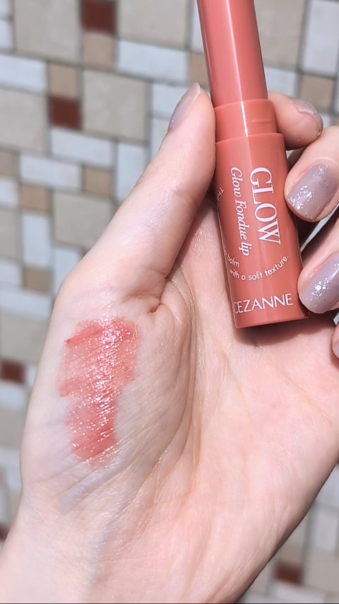 グロウフォンデュリップ/CEZANNE/口紅・グロス・リップライナー・リップケアの人気ショート動画