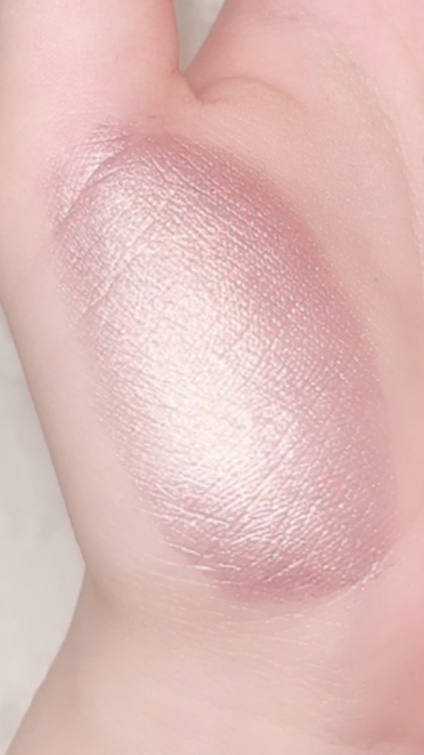 MC×ibom シマーアイシャドウ/3COINS/リキッドアイシャドウの動画クチコミ1つ目