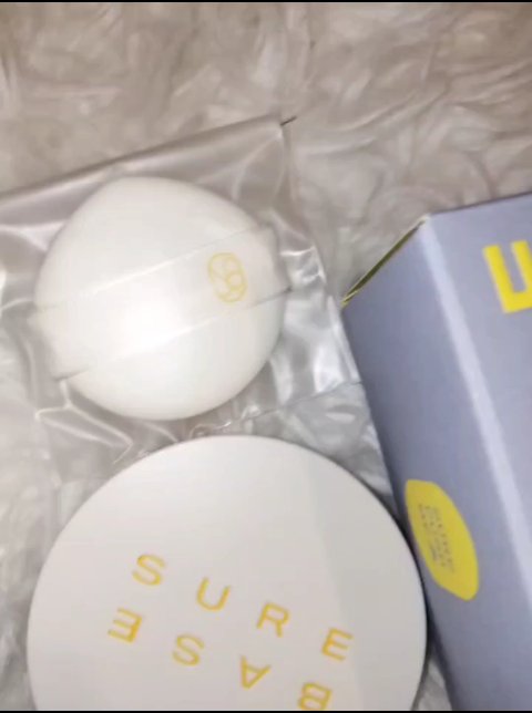 ヌーディステディクッション/SUREBASE/クッションファンデーションを使ったクチコミ（2枚目）