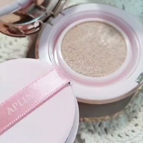 ピンクティーツリーカバークッション 17号 ポーセリンベージュ/APLIN/クッションファンデーションを使ったクチコミ（2枚目）