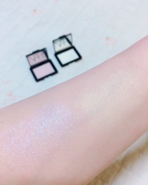 ハイライティングブラッシュパウダー/NARS/プレストパウダーの動画クチコミ4つ目