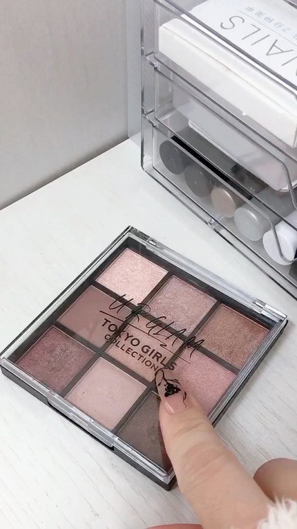リラクシーアイシャドウ/GENE TOKYO/アイシャドウパレットの人気ショート動画