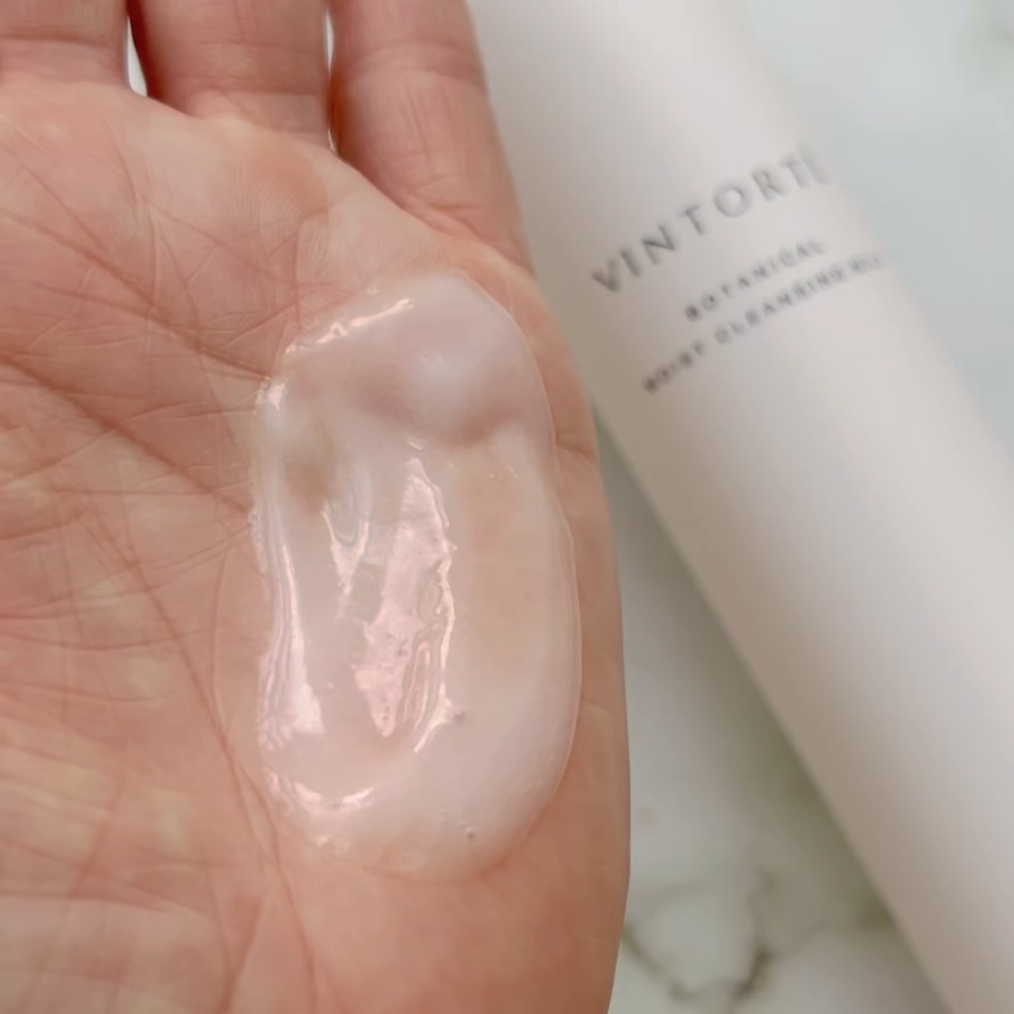 ボタニカルモイストクレンジングミルク/ヴァントルテ/ミルククレンジングの動画クチコミ3つ目