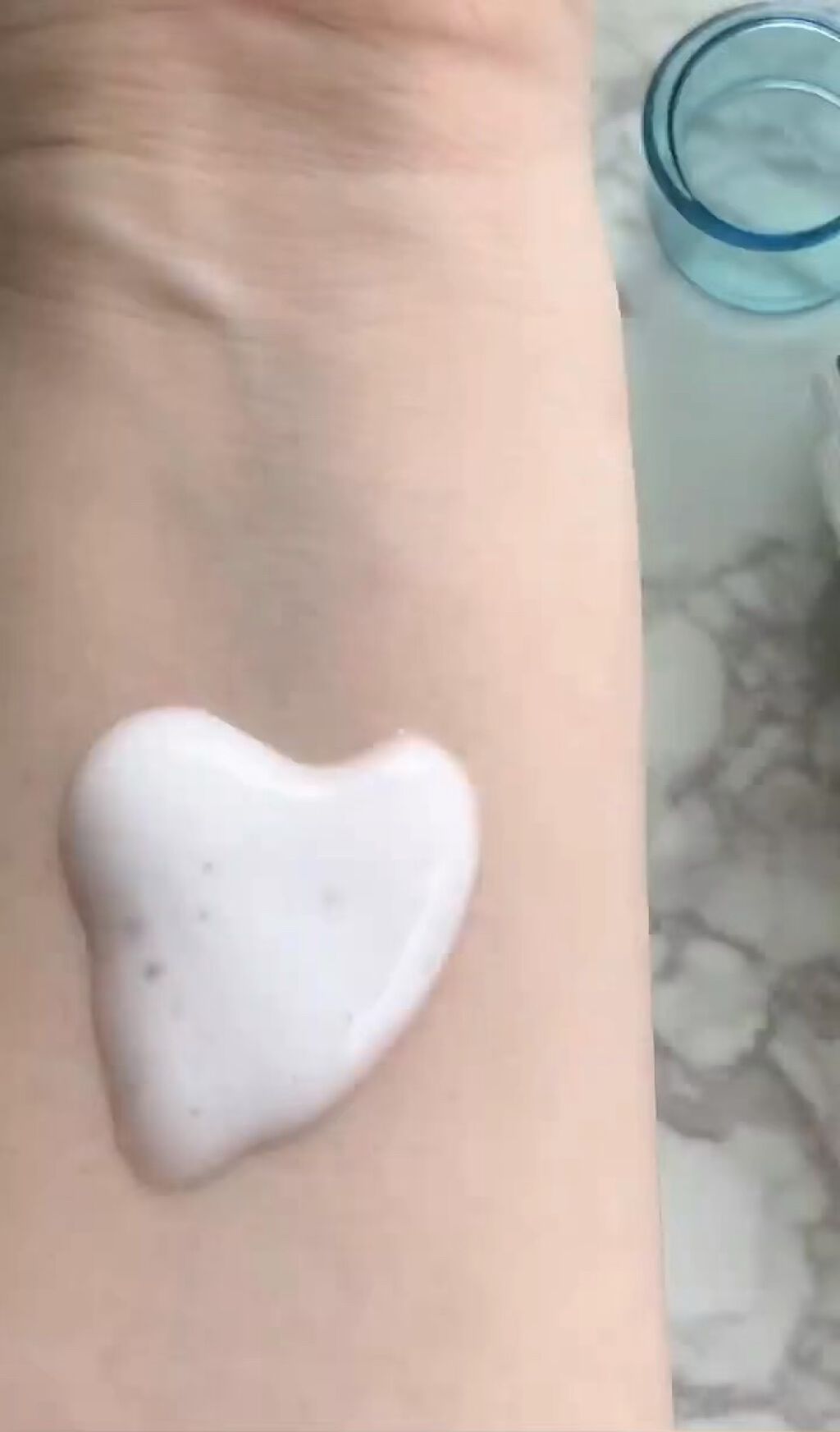 ベースケア セラム＜土台美容液＞/SOFINA iP/美容液の動画クチコミ1つ目