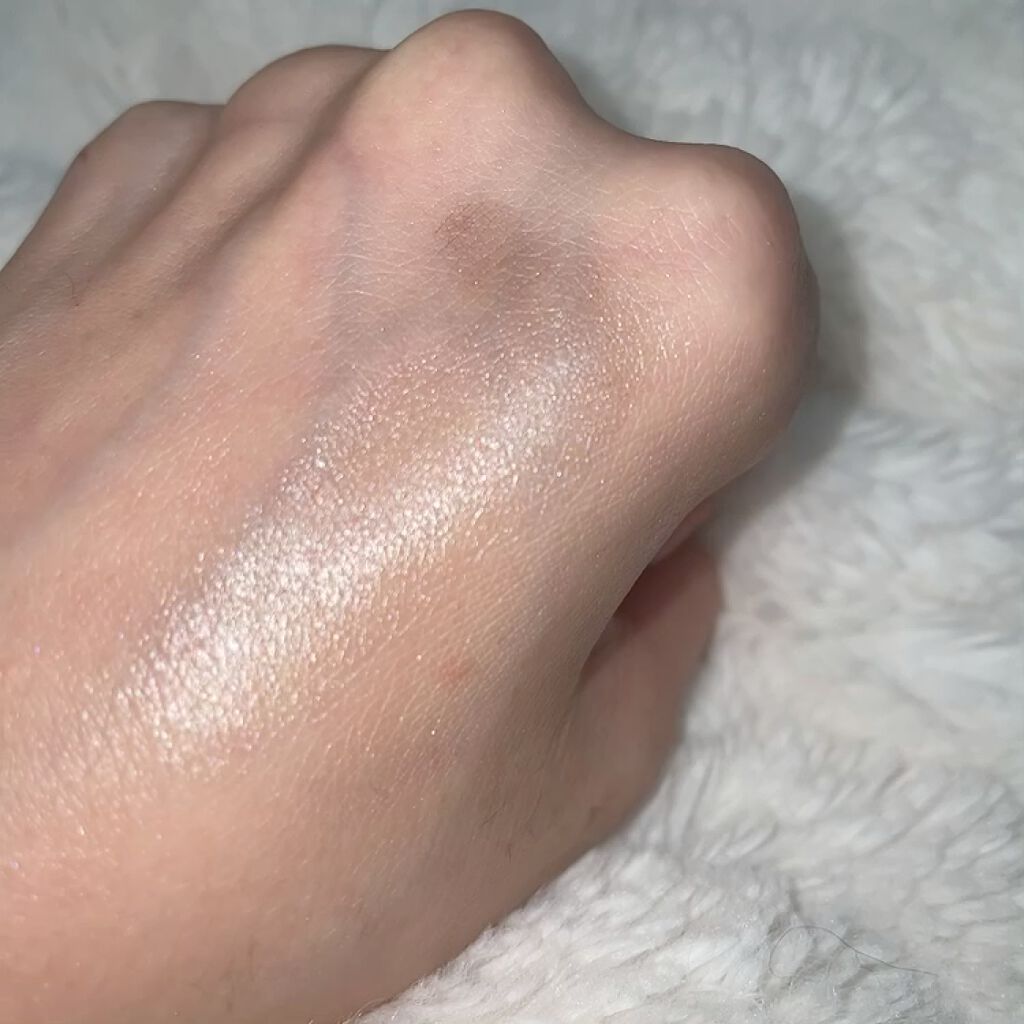 ボーム エサンシエル/CHANEL/スティックハイライトを使ったクチコミ（2枚目）