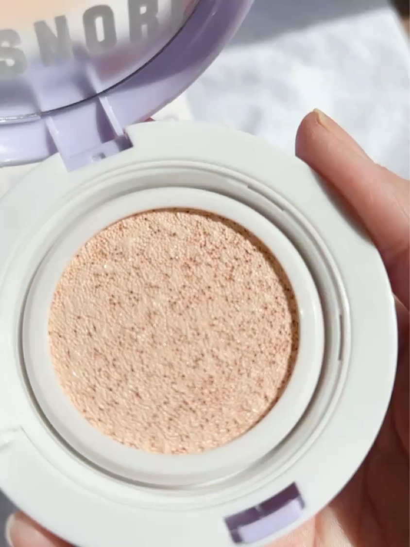 パンテノールバリアクッション/COSNORI/クッションファンデーションを使ったクチコミ（3枚目）