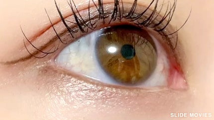 パウダー キス アイシャドウ/M・A・C/単色アイシャドウの人気ショート動画