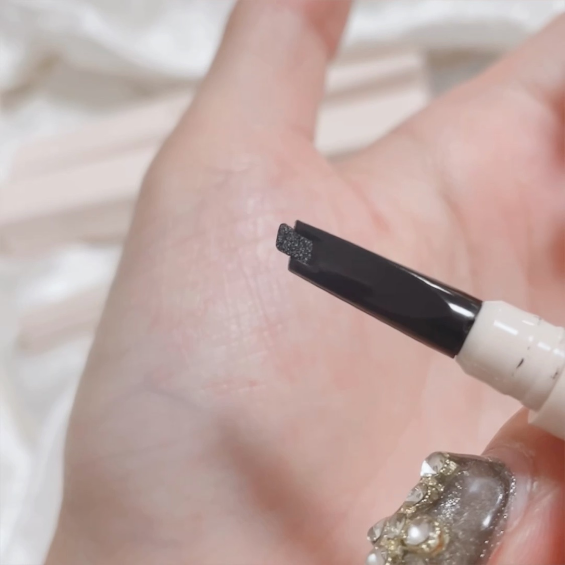 インナーライナー/TLTC/リキッドアイライナーの動画クチコミ2つ目