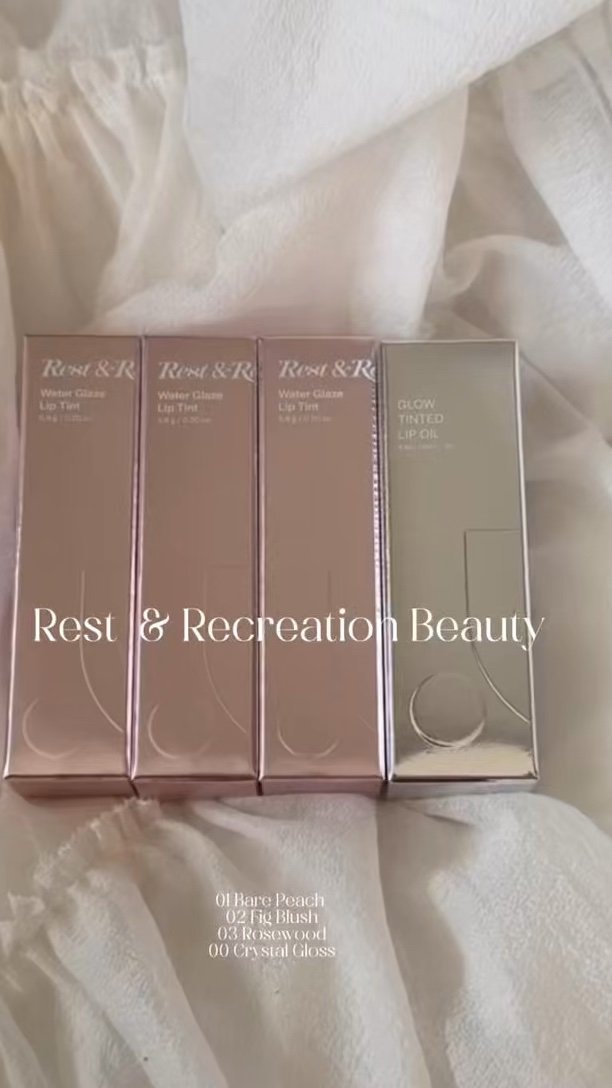Rest & Recreation Beauty 🩷🎀
@restandrecreation_beauty_jp
@greko_pouch

強力着色のリップティント+プランピング効果のリップオイルで、完璧な持続力＋鮮明で弾力のある唇を
