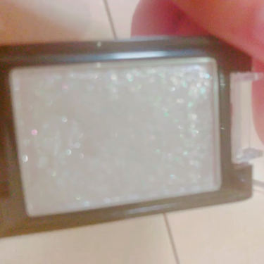 シャイニーオン パウダーアイカラー/リンメル ロンドン/単色アイシャドウの動画クチコミ1つ目