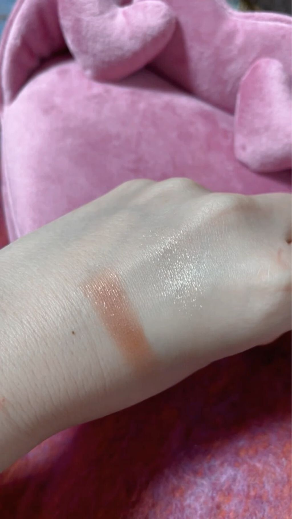 シアー グリッターアイズX/KiSS/単色アイシャドウの動画クチコミ4つ目