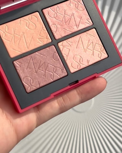2024年秋新作アイシャドウパレット】クワッドアイシャドー|NARS 2024年秋新作アイシャドウパレット】クワッドアイシャドー|NARS
