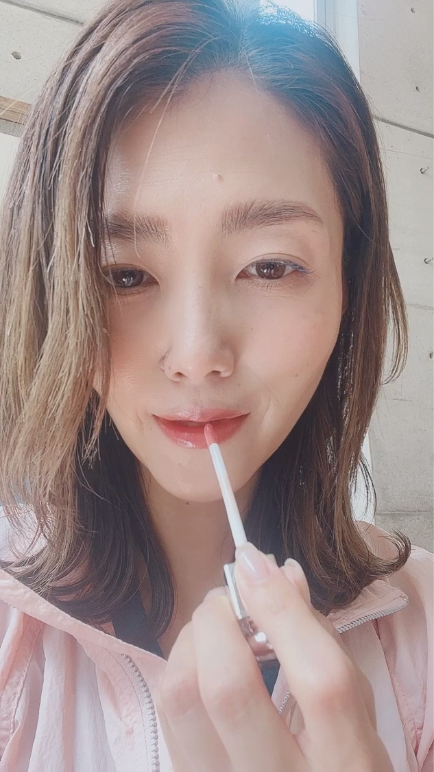 ディオール アディクト リップ マキシマイザー 043 ロゼ（サマー コレクション 2023 数量限定色）/Dior/リップグロスを使ったクチコミ（2枚目）