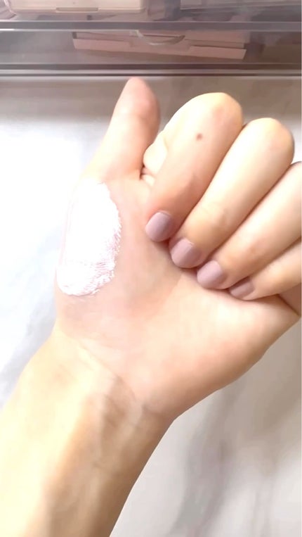 ジューシーパン グロッシージェリーハイライター/A’pieu/クリームハイライトの動画クチコミ4つ目