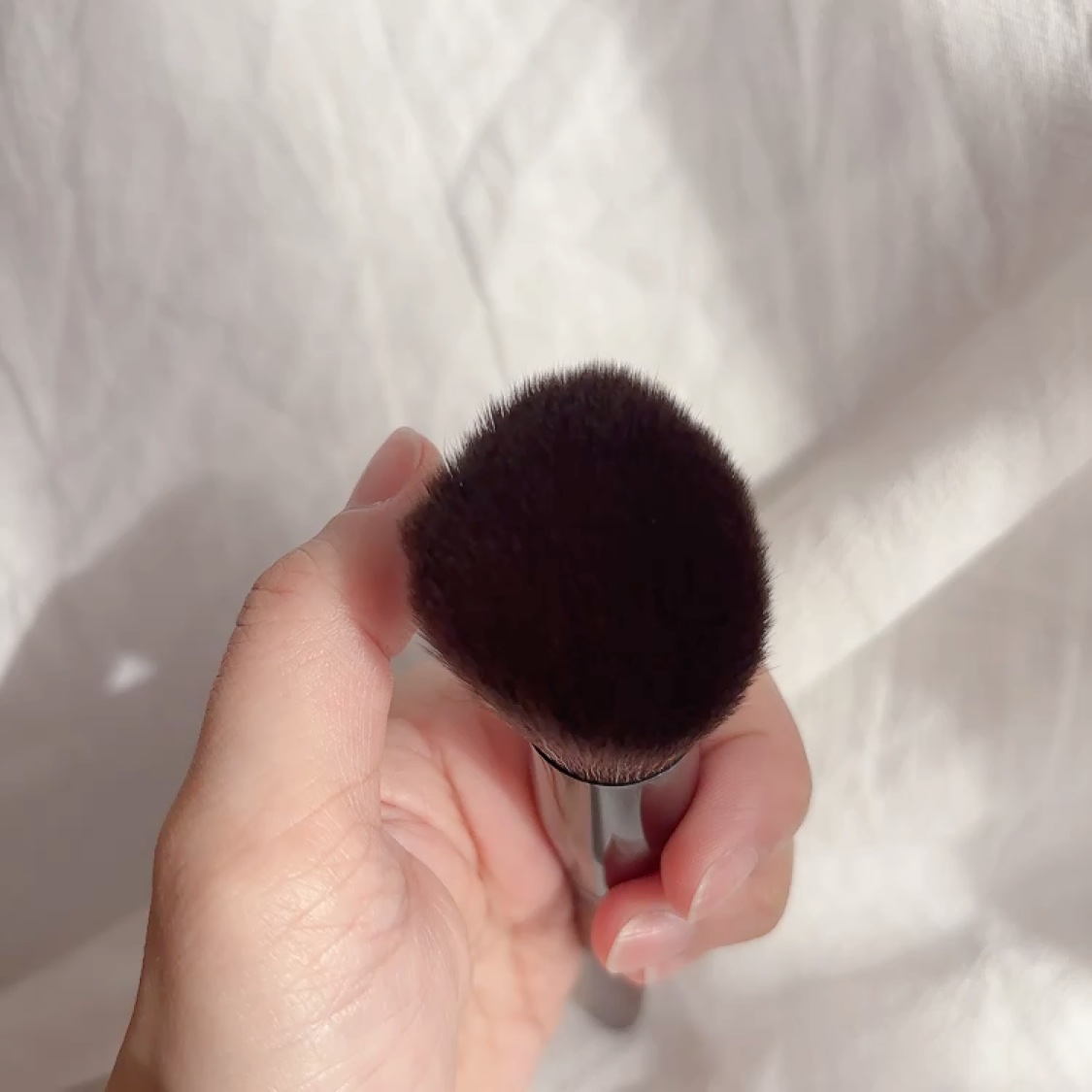 パウダーブラシEX〈アングルド〉/ロージーローザ/メイクブラシの動画クチコミ2つ目