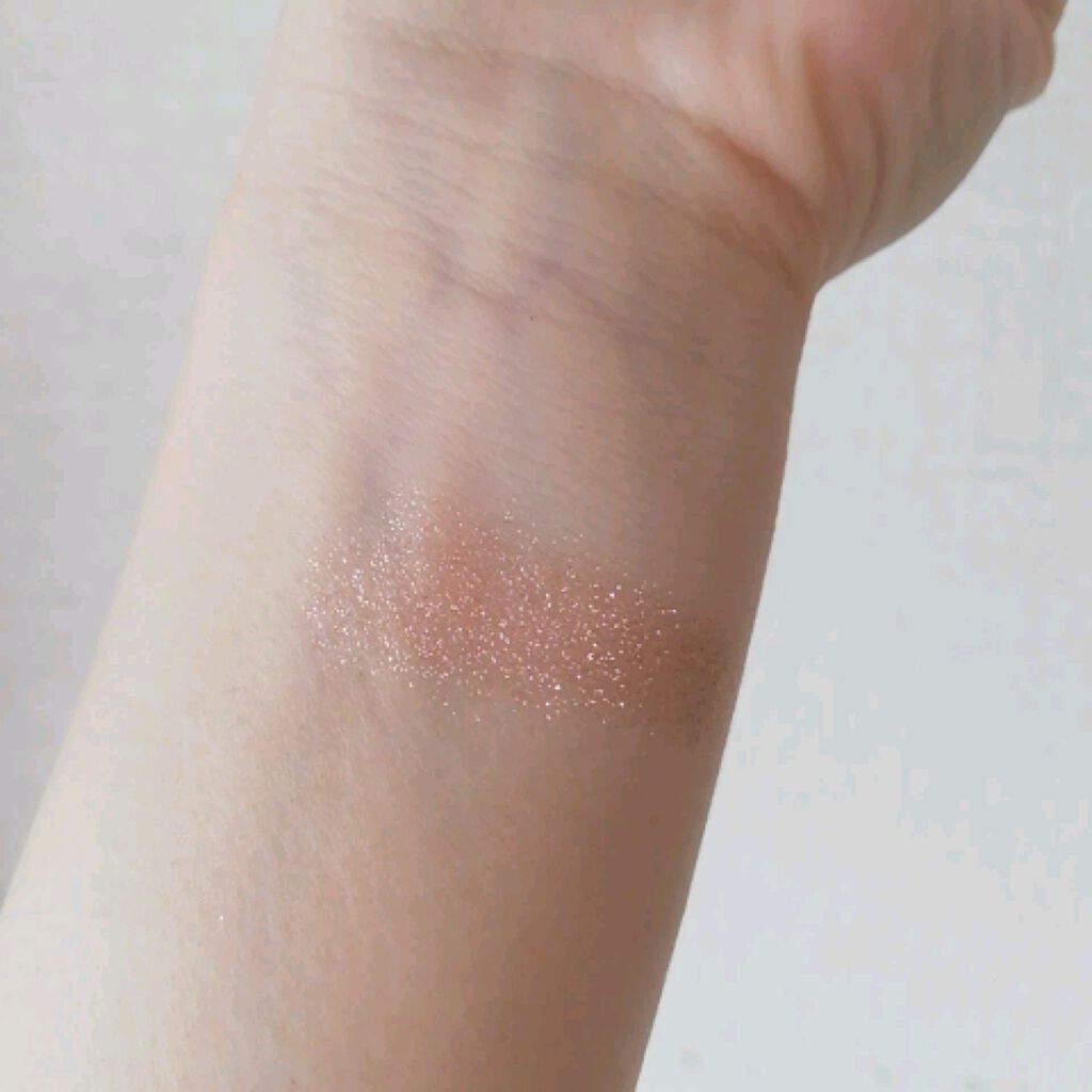 グリッターゾーン FOG/lilybyred/グリッターの動画クチコミ1つ目