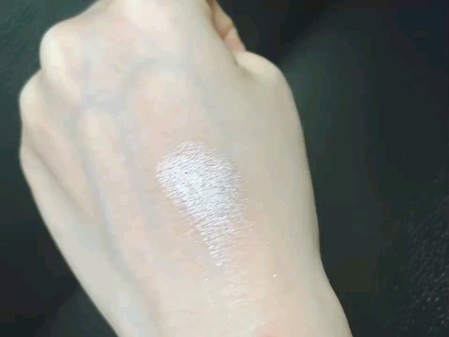 ディップイン グロウ 001/DECORTÉ/クリームハイライトを使ったクチコミ（3枚目）