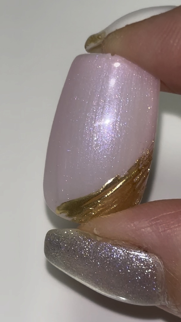 ジェルネイルDA/IDATE/ジェルネイルの動画クチコミ3つ目