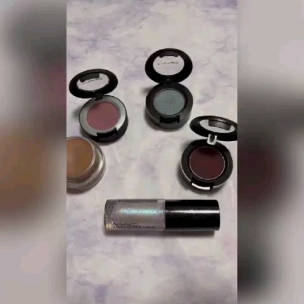 スモール アイシャドウ/M・A・C/単色アイシャドウを使ったクチコミ（1枚目）