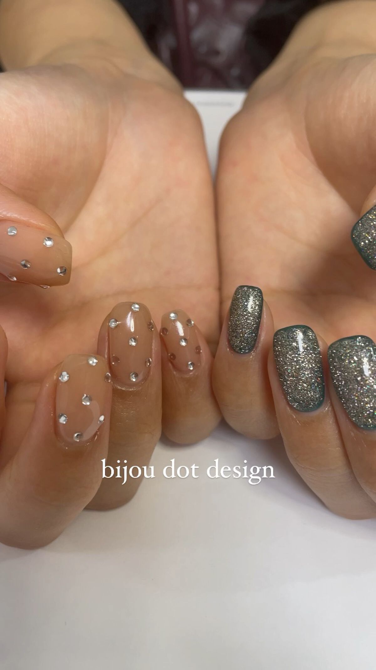 #ジェルネイル,#セルフネイル,#ニュアンスネイル,#ミラーネイル,#ドットネイル,#キラキラネイル,#秋ネイルのネイルデザイン