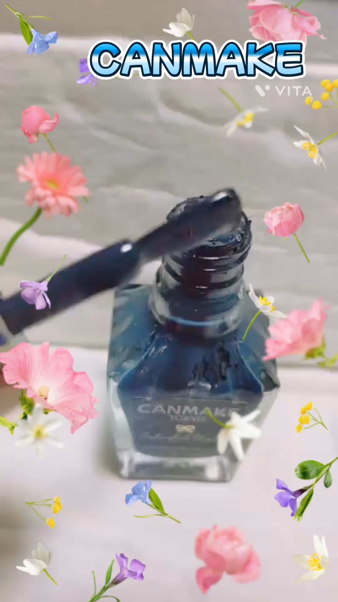 カラフルネイルズ/キャンメイク/マニキュアの動画クチコミ1つ目