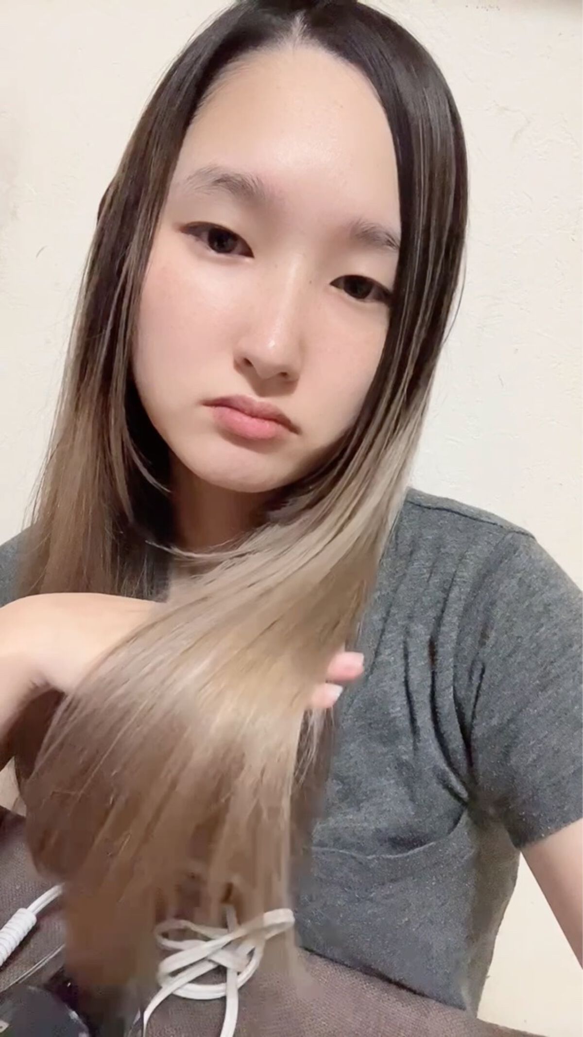 ディープリペア ヘアオイル ピュアリリー/Raffixia.c/ヘアオイルの動画クチコミ5つ目