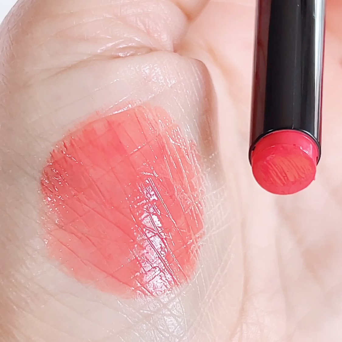 アヴァンセ ジョリ･エ ジョリ･エ ティントリップ/アヴァンセ/リップティントの動画クチコミ2つ目