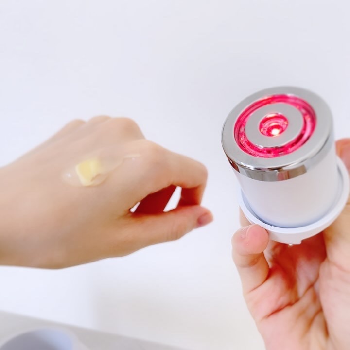 メラジュランホワイトトーニングクリーム&EMS美顔器/MEDITHERAPY/その他スキンケアを使ったクチコミ（3枚目）