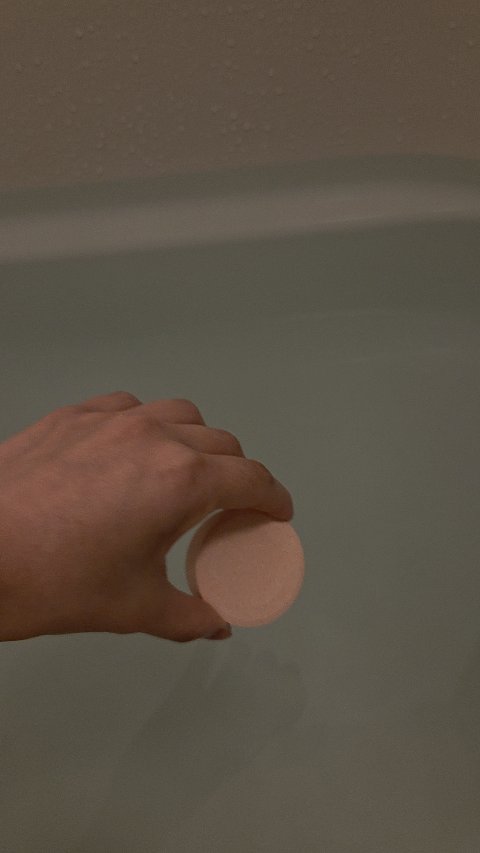 アンドハニー　サクラ　ビューティー　スパ　バスタブレット　6錠⼊り/&honey/炭酸系入浴剤の動画クチコミ1つ目