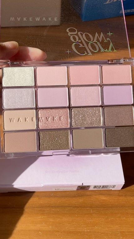 ソフトブラーリングアイパレット/wakemake/アイシャドウパレットの人気ショート動画