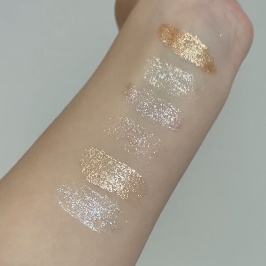 スピングリッターリキッドアイグロー/AMIOK/グリッターの動画クチコミ2つ目